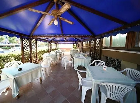 Szálloda Rivazzurra 3*